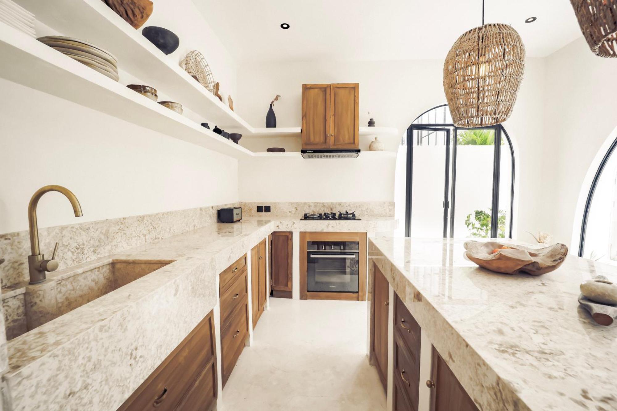 Bella - Stylish 3-bedroom Oasis With Mediterranean Charm Apartment