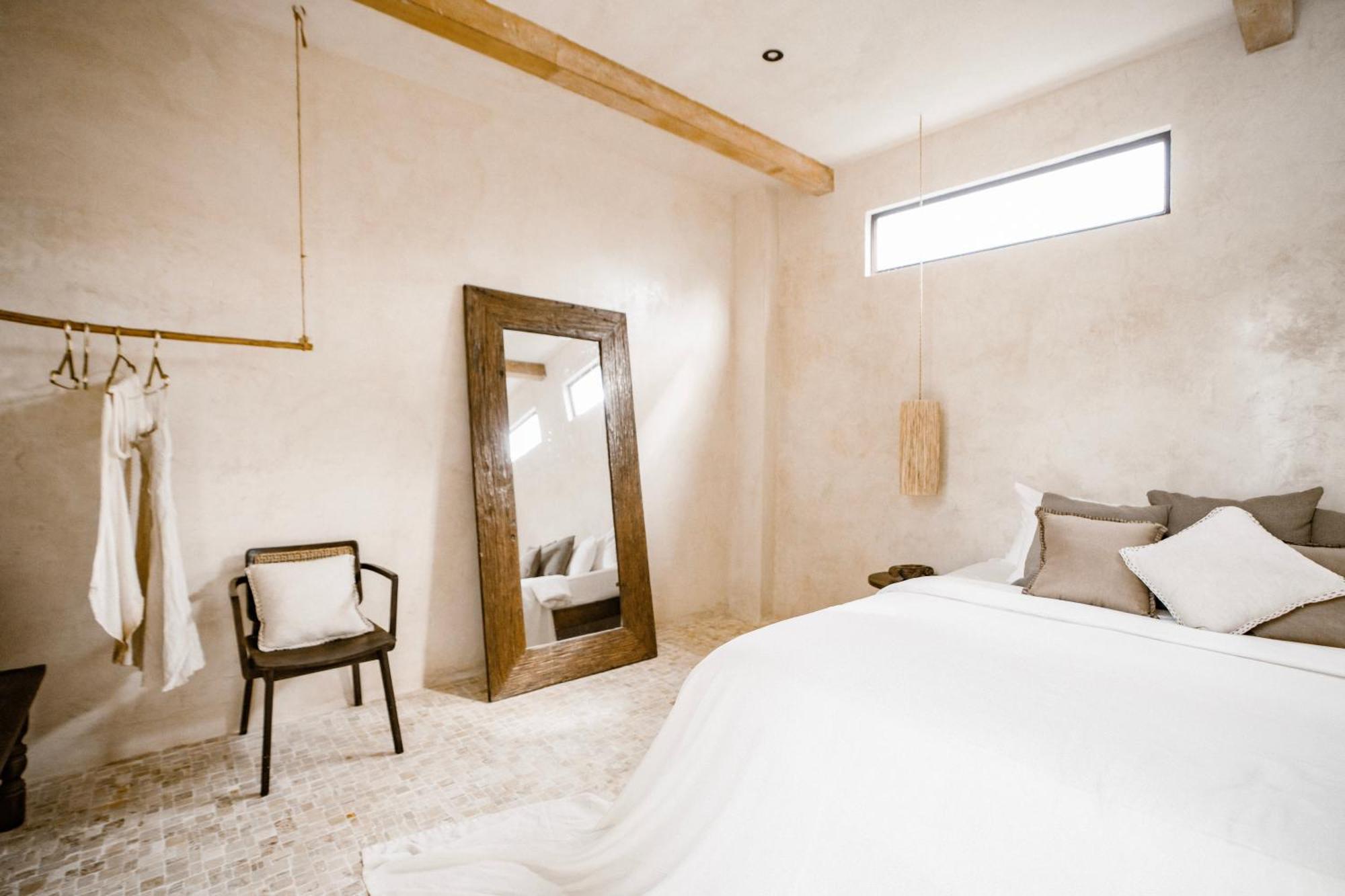 Apartment Bella - Stylish 3-bedroom Oasis With Mediterranean Charm Canggu (Bali)