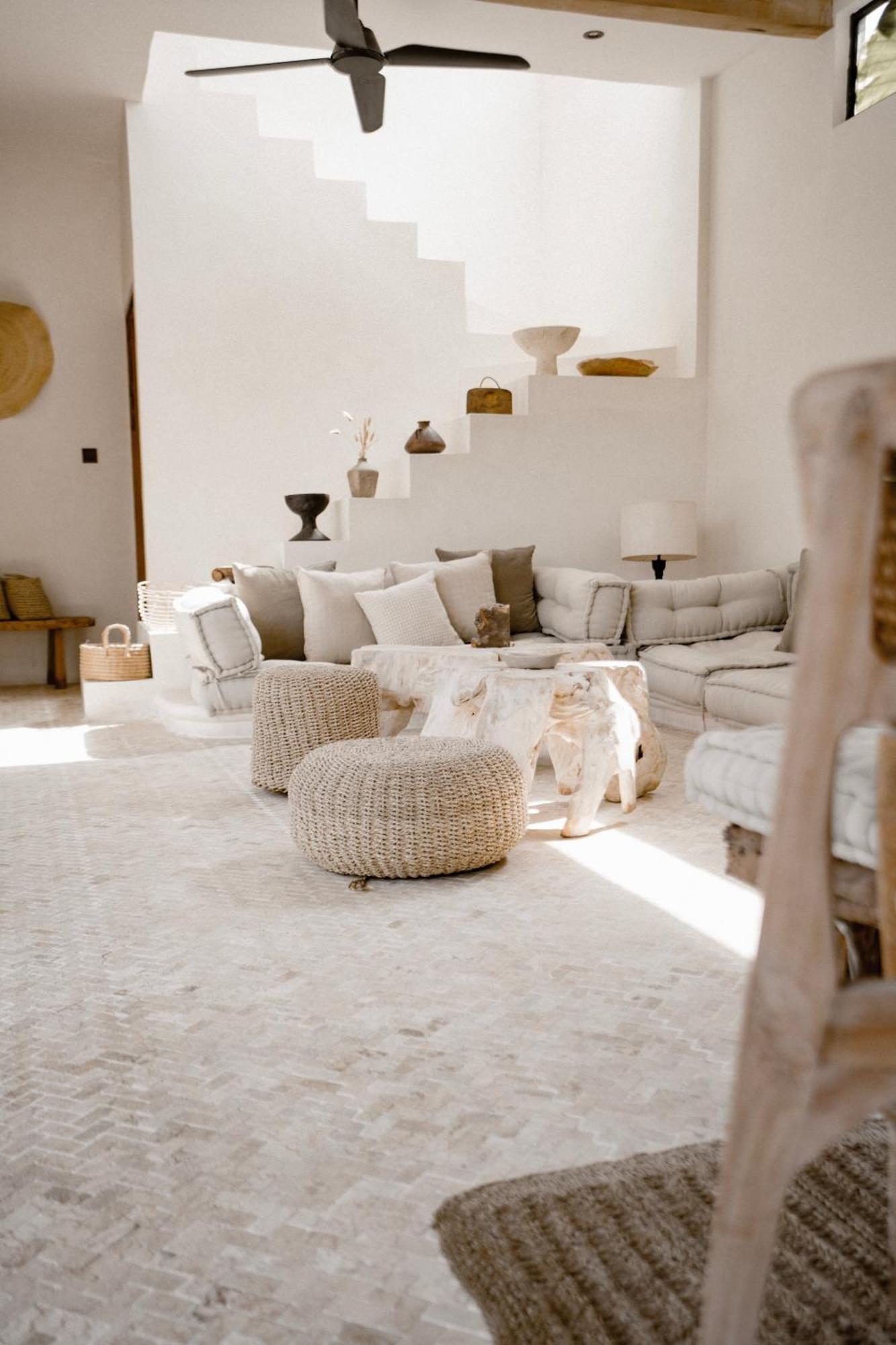 Bella - Stylish 3-bedroom Oasis With Mediterranean Charm Apartment